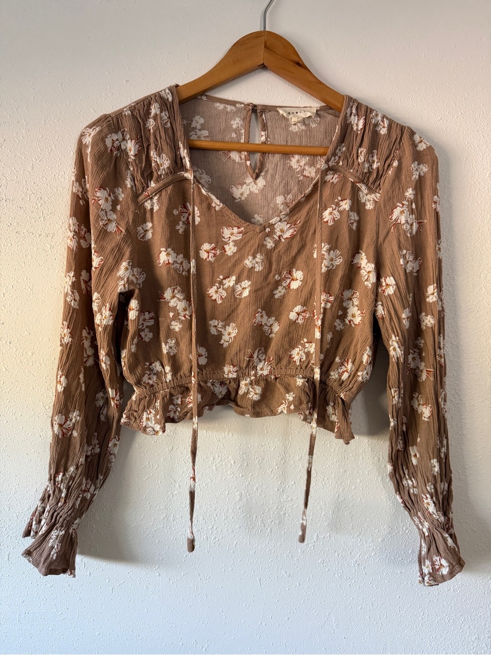 Promesa Brown Floral V-Neck Cinch-Waist Long Sleeve Top